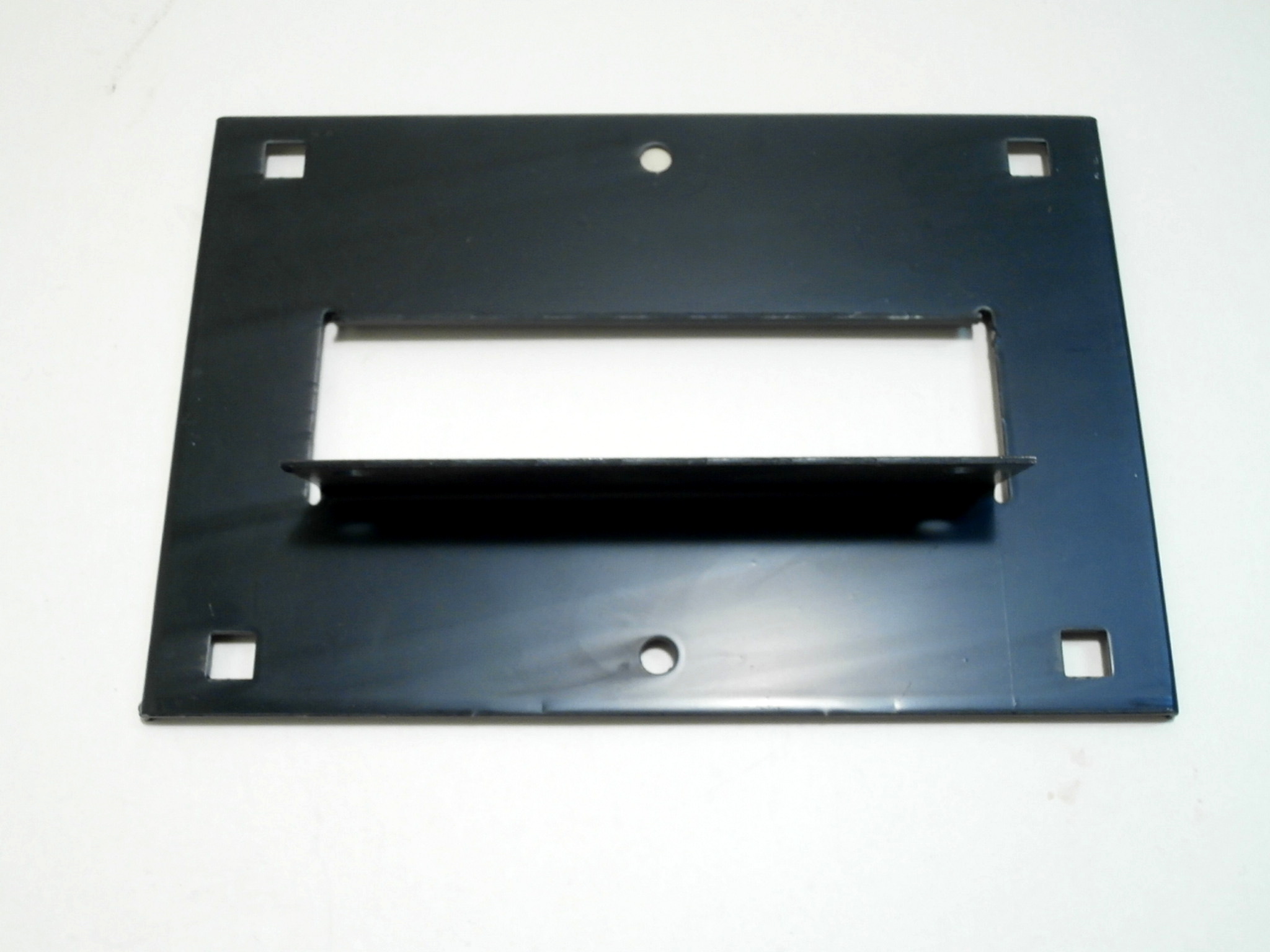 Bumper License Bracket, 427 plus Auto & AC, 66-67